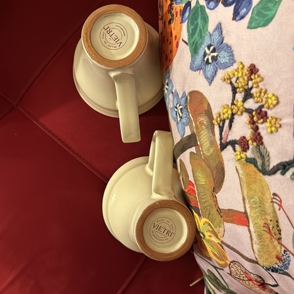 Vietri Coffee mugs - set of 2 - Picture 6 of 6